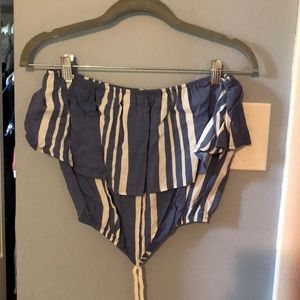 Blue and white stripped crop too